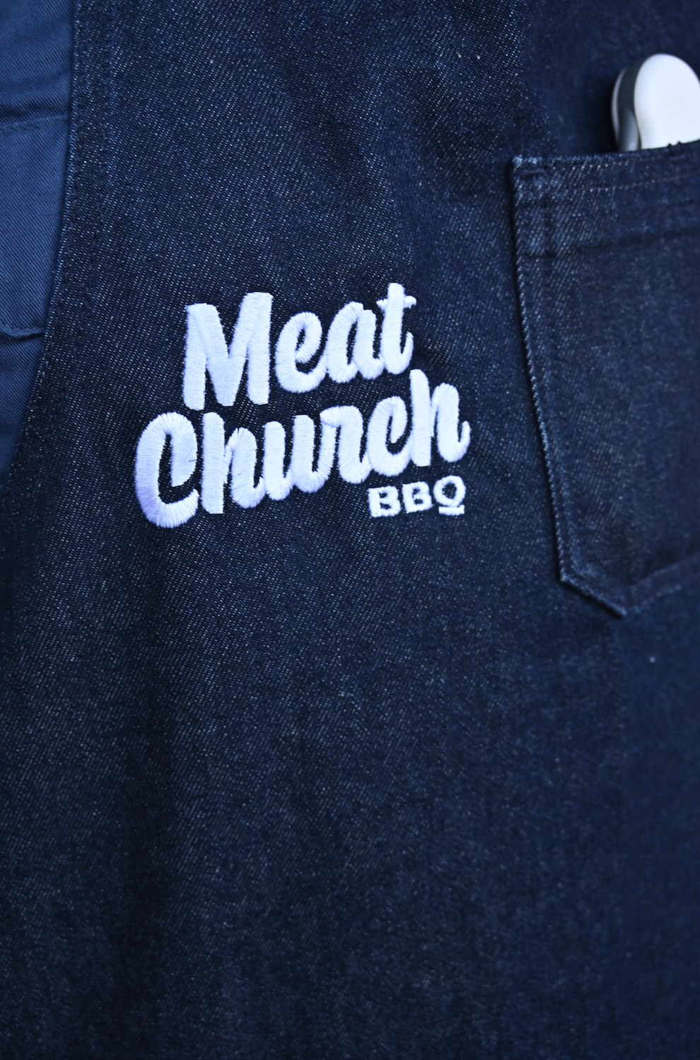 hedley-and-bennett-meat-church-apron-navy-k7 Screenshot_2024-07-03_at_2.52.19_PM.png